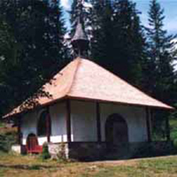 Waldkapelle im Maiswald